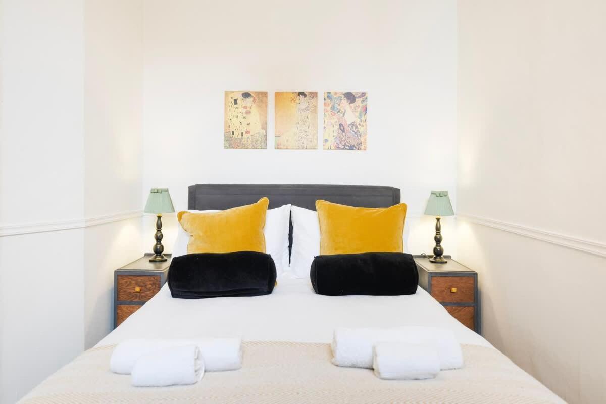 Spacious And Quiet Ground Floor Flat 브리스틀 외부 사진