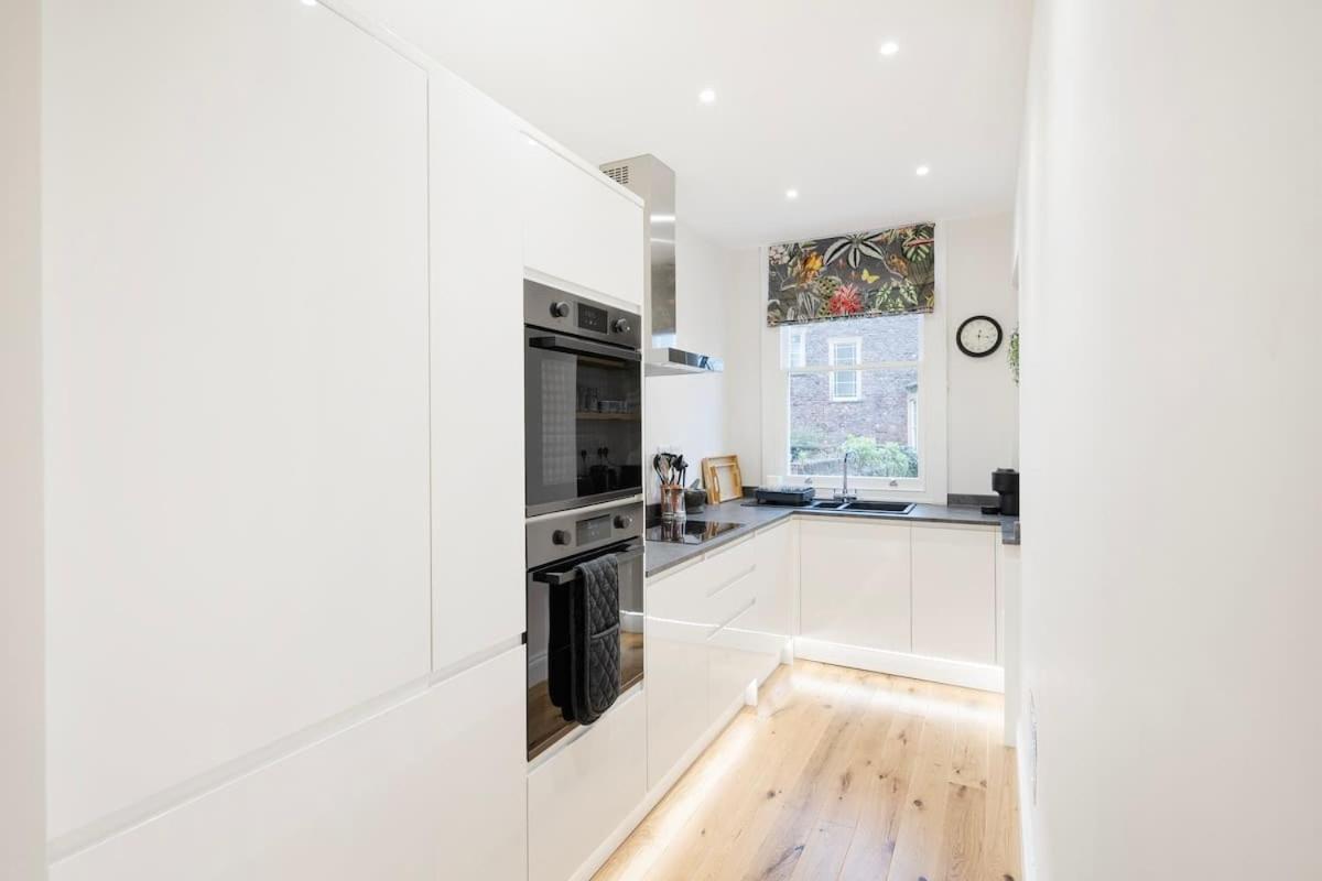 Spacious And Quiet Ground Floor Flat 브리스틀 외부 사진